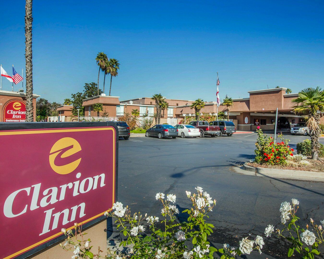 Clarion Inn Conference Center モデスト エクステリア 写真